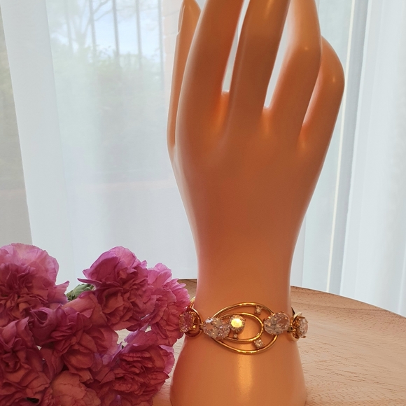 "Scandalous" Gold Swarovski Crystal Bracelet - Picture 8 of 8